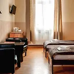 Station Aparthotel 2*