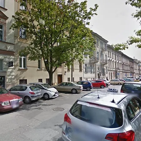 شقة فندقية Station 2*