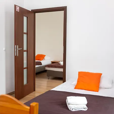 شقة فندقية Station 2*