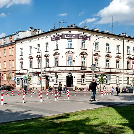 ステーション アパートホテル アパートホテル クラクフ