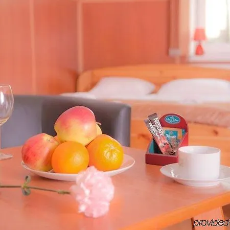 Station شقة فندقية 2*