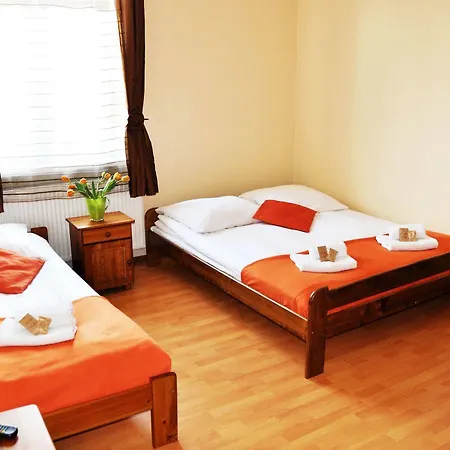 شقة فندقية Station 2*