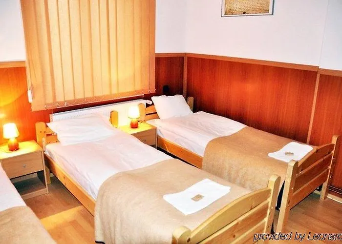 Apartahotel Station 2*