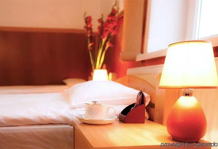 Station Aparthotel 2*