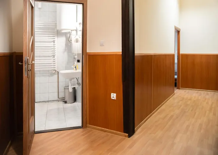 Station Aparthotel 2*