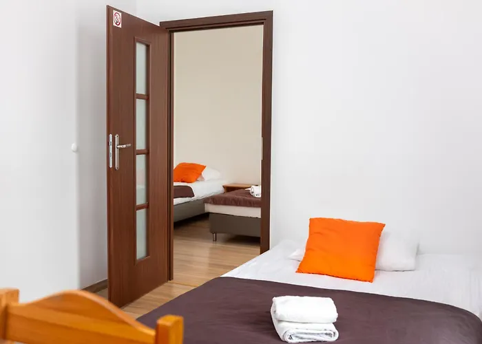 Aparthotel Station 2*