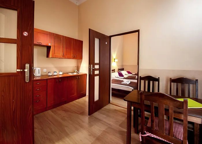 Station Apartahotel Cracovia